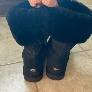 UGG BOOTS size 10